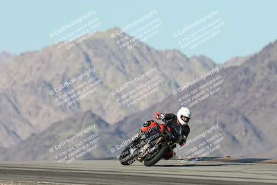 media/Dec-01-2025-Moto Forza (Mon) [[2daa91e15f]]/2-Intermediate Group/Session 4 Turn 9/